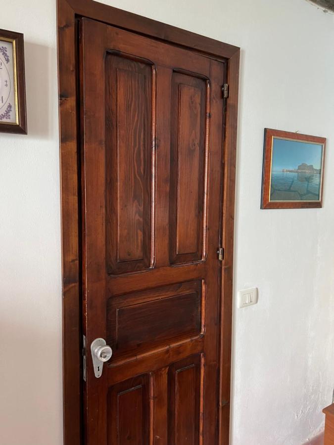 شقة Pied-A-Terre Sul Mare تْشيفالو المظهر الخارجي الصورة